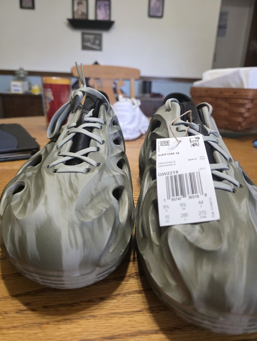 adidas Adifom Q , Size 10.5m, New Olive Green and Gray